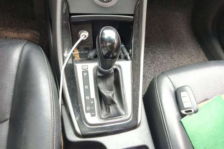 Used Hyundai Elantra (5th Generation / Langdong) 2013 1.6L Automatic Luxury Model Gear Lever