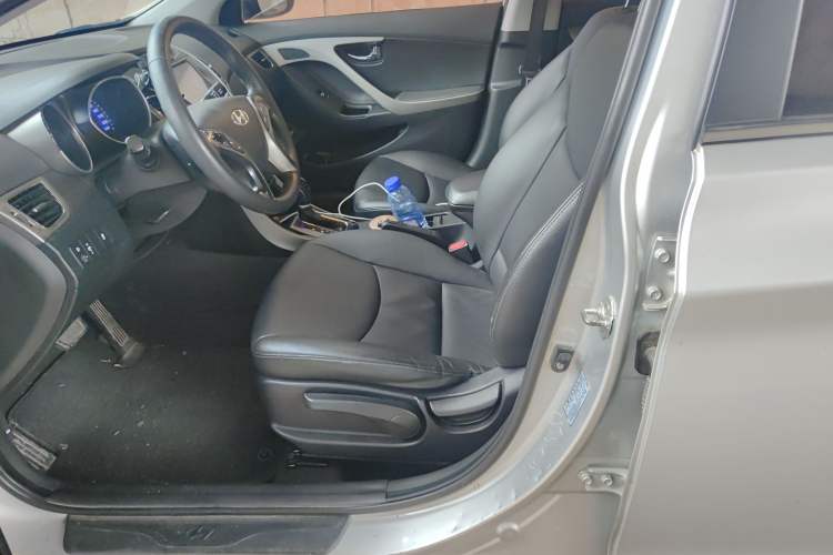 Used Hyundai Elantra (5th Generation / Langdong) 2013 1.6L Automatic Luxury Model Left Front Seat