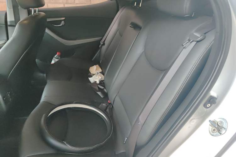 Used Hyundai Elantra (5th Generation / Langdong) 2013 1.6L Automatic Luxury Model Left Rear Seat