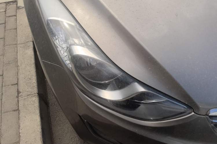 Used Hyundai Elantra (5th Generation / Langdong) 2013 1.6L Automatic Luxury Model Right Front Headlight