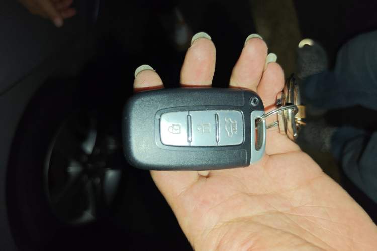 Used Hyundai Elantra (5th Generation / Langdong) 2013 1.6L Automatic Leading Model Vehicle Key