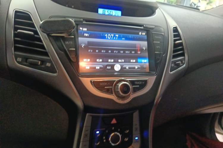 Used Hyundai Elantra (5th Generation / Langdong) 2013 1.6L Automatic Leading Model Audio And AC Panel