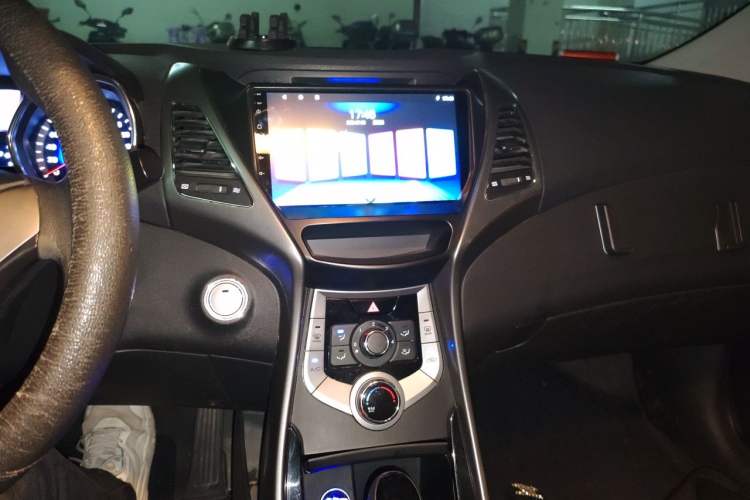 Used Hyundai Elantra (5th Generation / Langdong) 2013 1.6L Automatic Leading Model Audio And AC Panel
