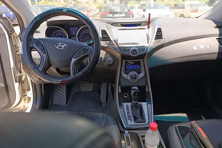 Used Hyundai Elantra (5th Generation / Langdong) 2013 1.6L Automatic Luxury Model Center Console