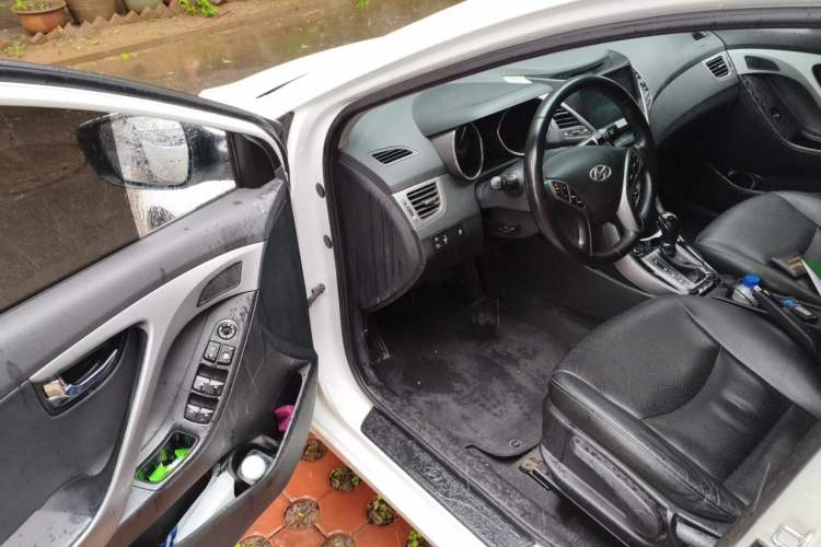Used Hyundai Elantra (5th Generation / Langdong) 2013 1.6L Automatic Luxury Model Driver Seat