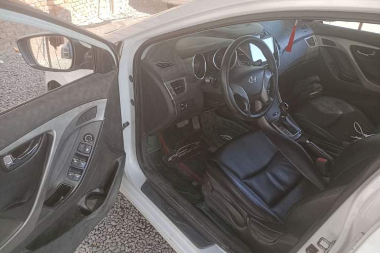 Used Hyundai Elantra (5th Generation / Langdong) 2013 1.6L Automatic Leading Model Driver Seat