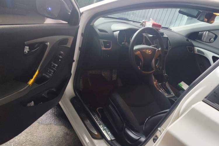 Used Hyundai Elantra (5th Generation / Langdong) 2013 1.6L Automatic Leading Model Driver Seat