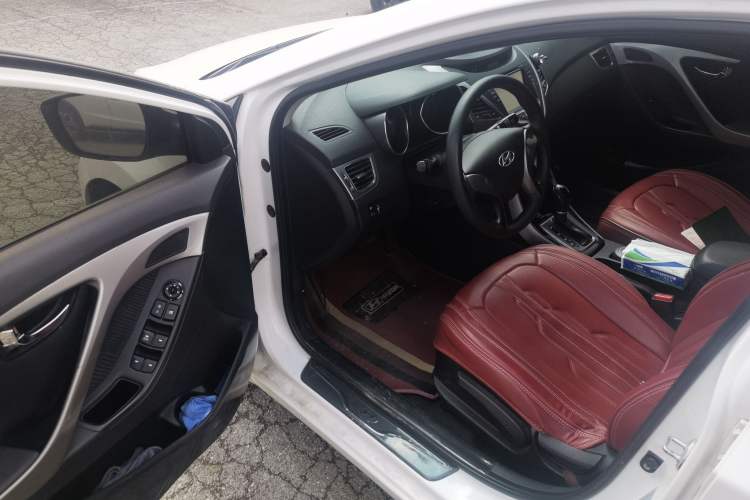 Used Hyundai Elantra (5th Generation / Langdong) 2013 1.6L Automatic Leading Model Driver Seat