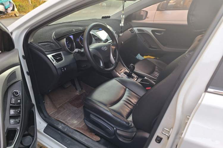 Used Hyundai Elantra (5th Generation / Langdong) 2013 1.6L Automatic Leading Model Driver Seat