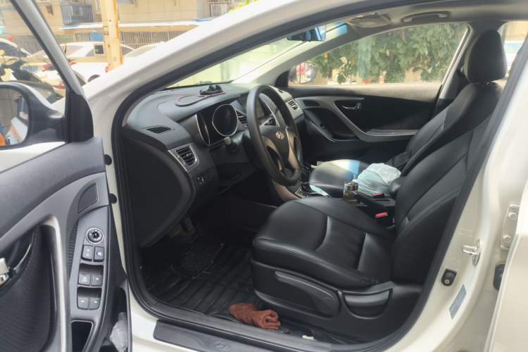 Used Hyundai Elantra (5th Generation / Langdong) 2013 1.6L Automatic Leading Model Driver Seat