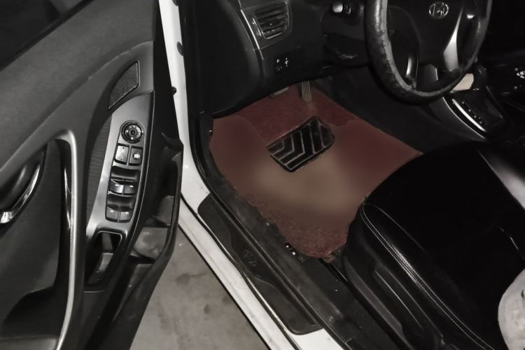 Used Hyundai Elantra (5th Generation / Langdong) 2013 1.6L Automatic Leading Model Driver Seat