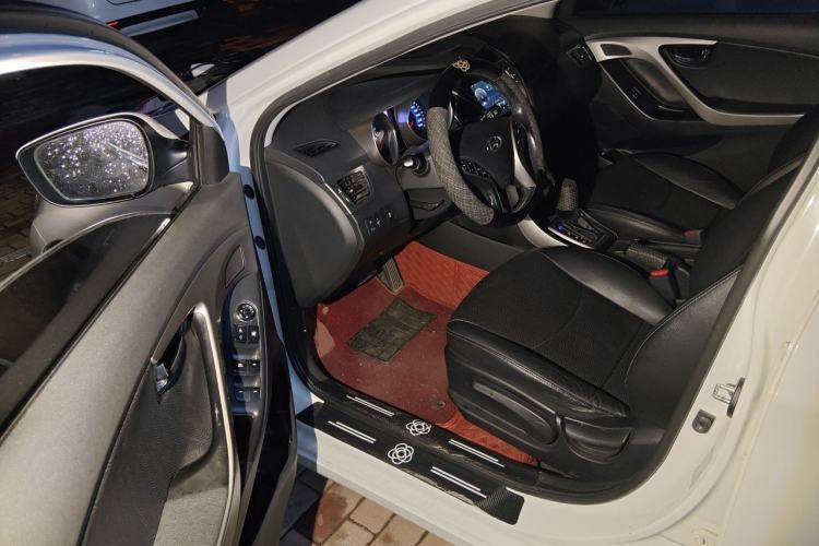 Used Hyundai Elantra (5th Generation / Langdong) 2013 1.6L Automatic Luxury Model Driver Seat