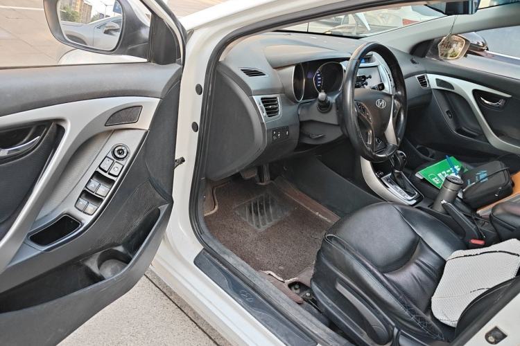 Used Hyundai Elantra (5th Generation / Langdong) 2013 1.6L Automatic Luxury Model Driver Seat