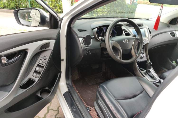 Used Hyundai Elantra (5th Generation / Langdong) 2013 1.6L Automatic Leading Model Driver Seat