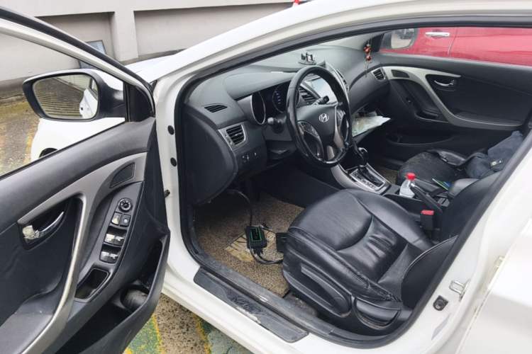 Used Hyundai Elantra (5th Generation / Langdong) 2013 1.6L Automatic Luxury Model Driver Seat