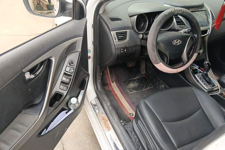 Used Hyundai Elantra (5th Generation / Langdong) 2013 1.6L Automatic Leading Model Driver Seat