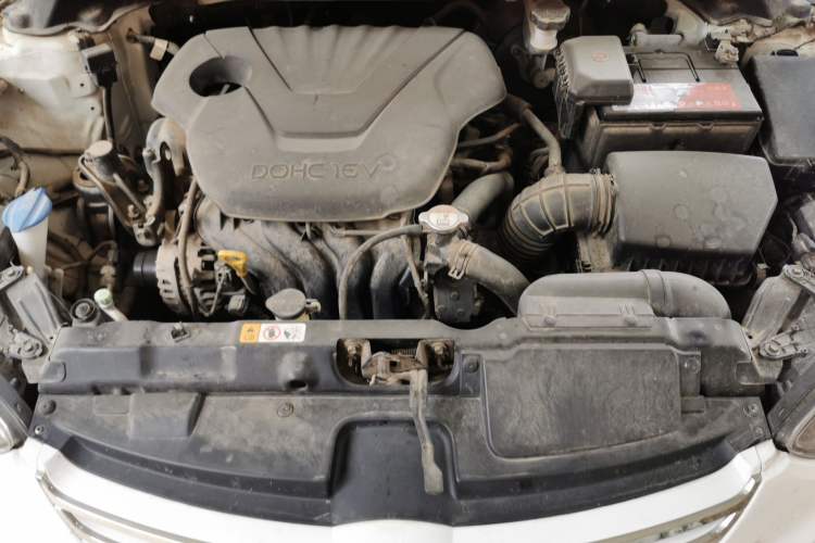 Used Hyundai Elantra (5th Generation / Langdong) 2013 1.6L Automatic Leading Model Engine Bay