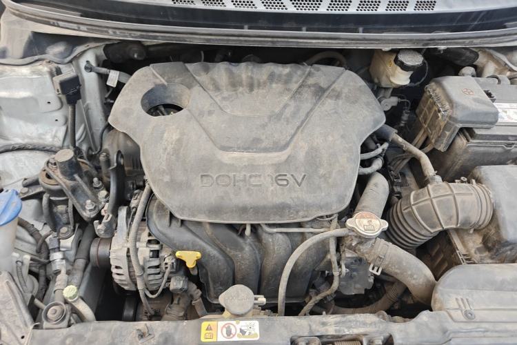 Used Hyundai Elantra (5th Generation / Langdong) 2013 1.6L Automatic Luxury Model Engine Bay