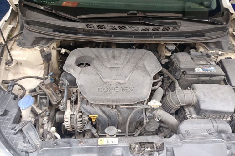 Used Hyundai Elantra (5th Generation / Langdong) 2013 1.6L Automatic Leading Model Engine Bay