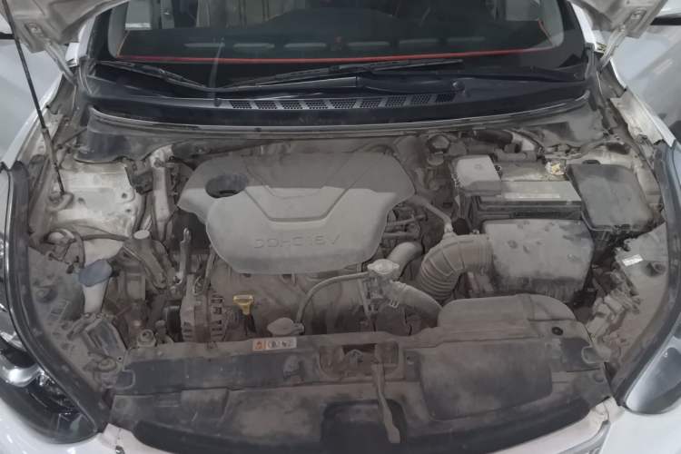 Used Hyundai Elantra (5th Generation / Langdong) 2013 1.6L Automatic Luxury Model Engine Bay