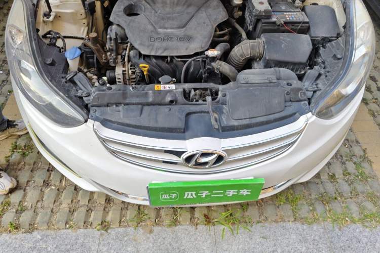 Used Hyundai Elantra (5th Generation / Langdong) 2013 1.6L Automatic Leading Model Engine Bay