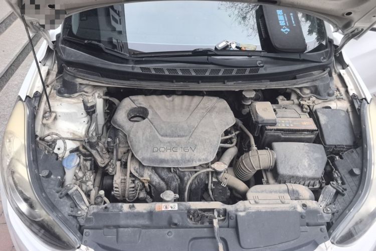 Used Hyundai Elantra (5th Generation / Langdong) 2013 1.6L Automatic Leading Model Engine Bay