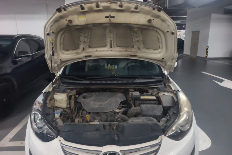 Used Hyundai Elantra (5th Generation / Langdong) 2013 1.6L Automatic Luxury Model Engine Bay