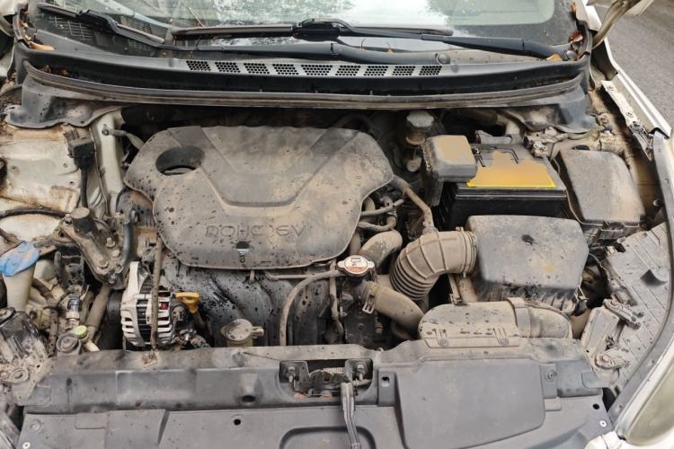 Used Hyundai Elantra (5th Generation / Langdong) 2013 1.6L Automatic Leading Model Engine Bay