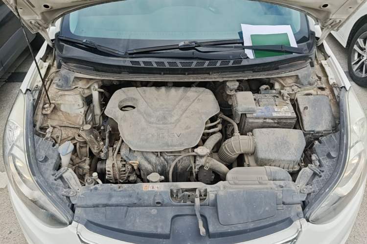 Used Hyundai Elantra (5th Generation / Langdong) 2013 1.6L Automatic Luxury Model Engine Bay