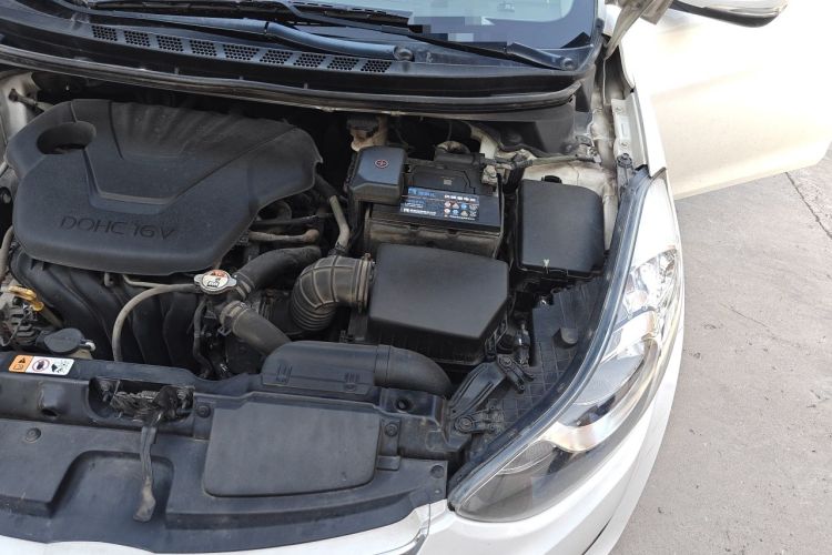 Used Hyundai Elantra (5th Generation / Langdong) 2013 1.6L Automatic Luxury Model Engine Bay Left