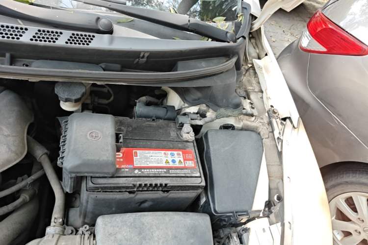 Used Hyundai Elantra (5th Generation / Langdong) 2013 1.6L Automatic Leading Model Engine Bay Left