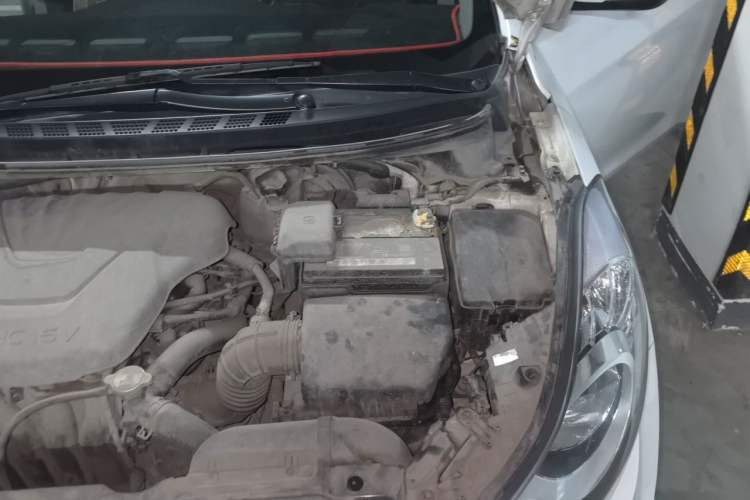 Used Hyundai Elantra (5th Generation / Langdong) 2013 1.6L Automatic Luxury Model Engine Bay Left