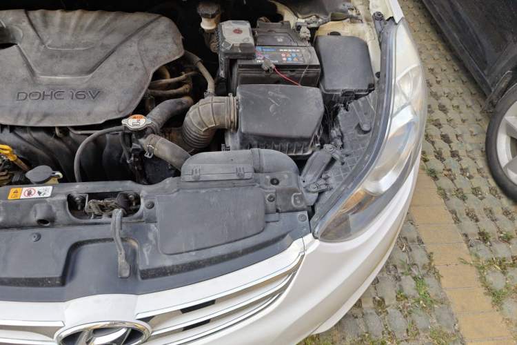 Used Hyundai Elantra (5th Generation / Langdong) 2013 1.6L Automatic Leading Model Engine Bay Left