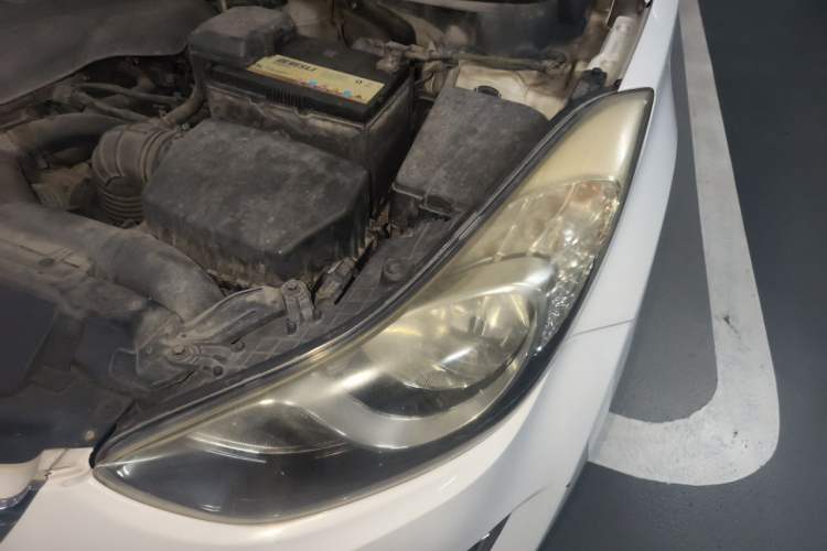 Used Hyundai Elantra (5th Generation / Langdong) 2013 1.6L Automatic Luxury Model Engine Bay Left