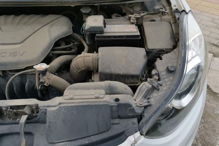 Used Hyundai Elantra (5th Generation / Langdong) 2013 1.6L Automatic Luxury Model Engine Bay Left