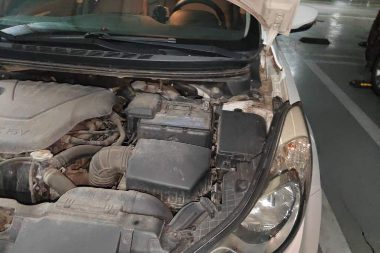 Used Hyundai Elantra (5th Generation / Langdong) 2013 1.6L Automatic Leading Model Engine Bay Left