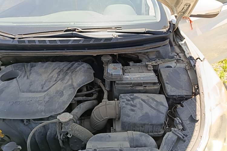 Used Hyundai Elantra (5th Generation / Langdong) 2013 1.6L Automatic Luxury Model Engine Bay Left