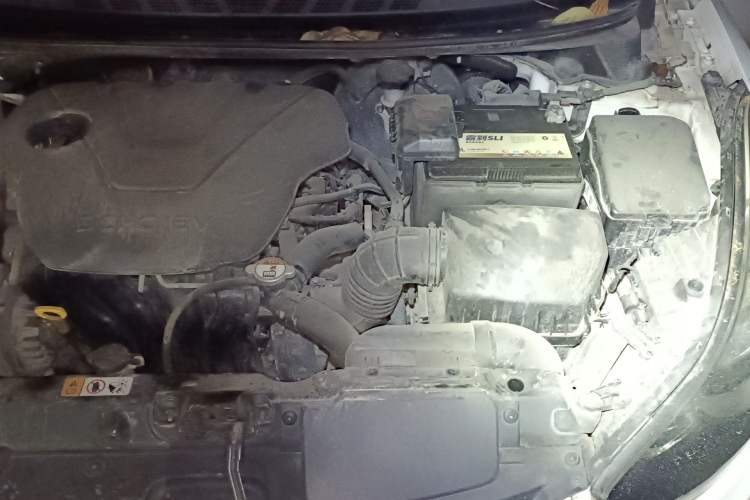 Used Hyundai Elantra (5th Generation / Langdong) 2013 1.6L Automatic Luxury Model Engine Bay Left