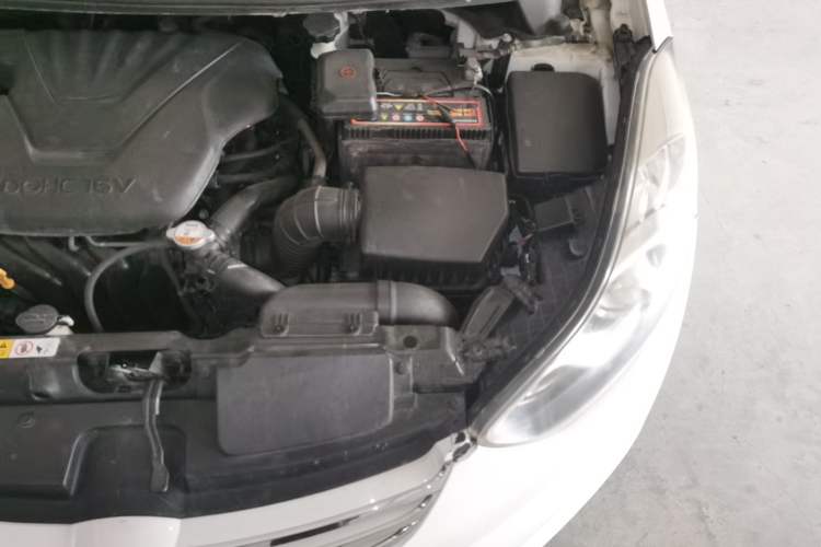 Used Hyundai Elantra (5th Generation / Langdong) 2013 1.6L Automatic Leading Model Engine Bay Left