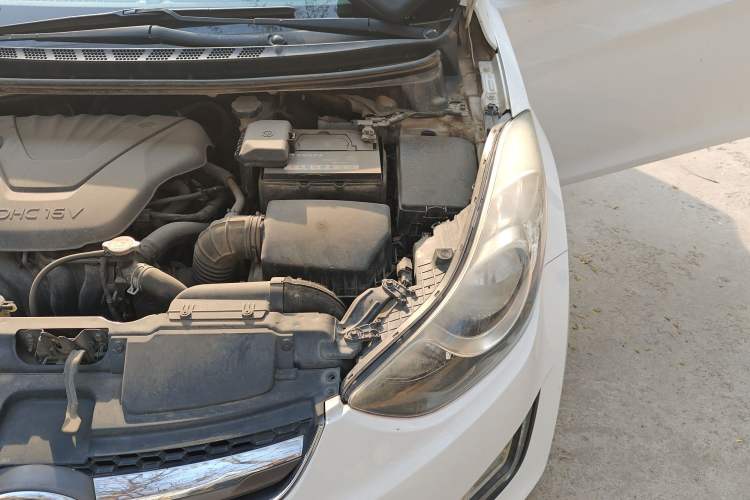 Used Hyundai Elantra (5th Generation / Langdong) 2013 1.6L Automatic Leading Model Engine Bay Left