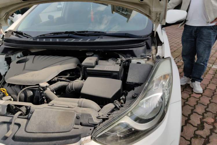 Used Hyundai Elantra (5th Generation / Langdong) 2013 1.6L Automatic Leading Model Engine Bay Left