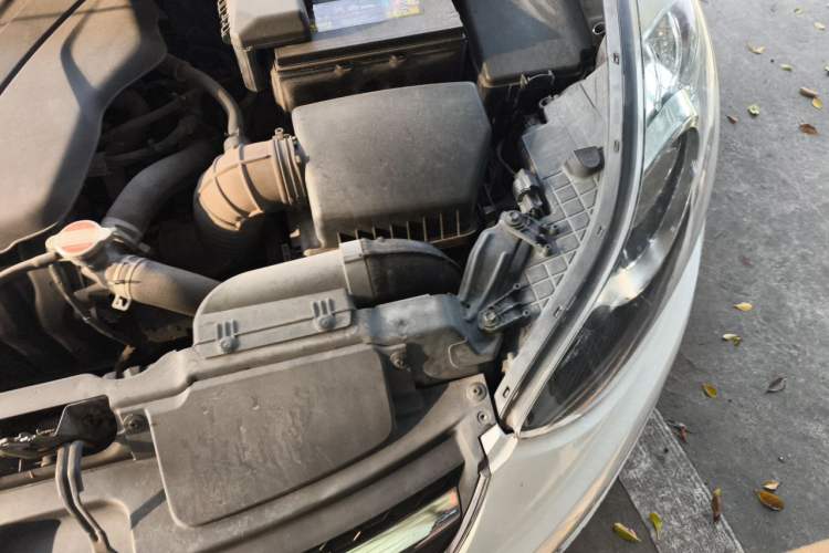 Used Hyundai Elantra (5th Generation / Langdong) 2013 1.6L Automatic Leading Model Engine Bay Left