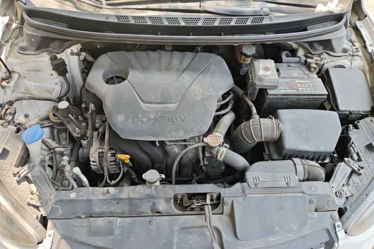 Used Hyundai Elantra (5th Generation / Langdong) 2013 1.6L Automatic Luxury Model Engine Bay