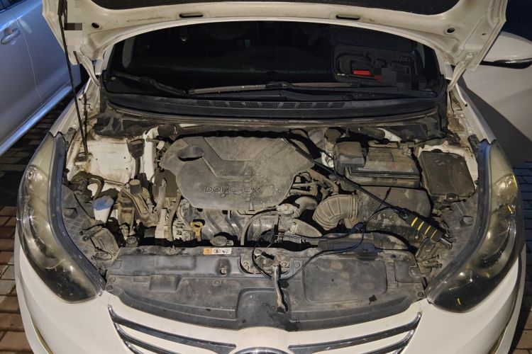 Used Hyundai Elantra (5th Generation / Langdong) 2013 1.6L Automatic Luxury Model Engine Bay
