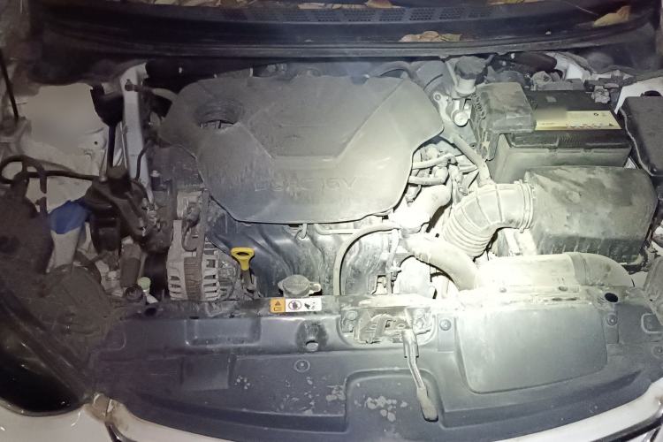 Used Hyundai Elantra (5th Generation / Langdong) 2013 1.6L Automatic Luxury Model Engine Bay