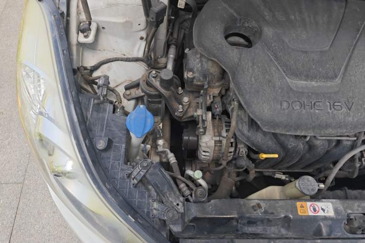 Used Hyundai Elantra (5th Generation / Langdong) 2013 1.6L Automatic Luxury Model Engine Bay Right