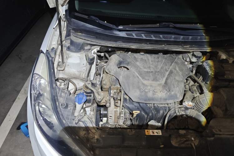 Used Hyundai Elantra (5th Generation / Langdong) 2013 1.6L Automatic Leading Model Engine Bay Right