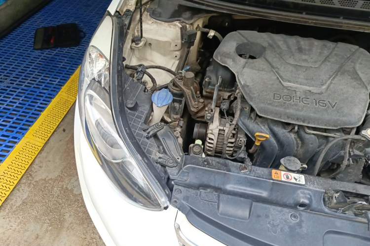 Used Hyundai Elantra (5th Generation / Langdong) 2013 1.6L Automatic Leading Model Engine Bay Right