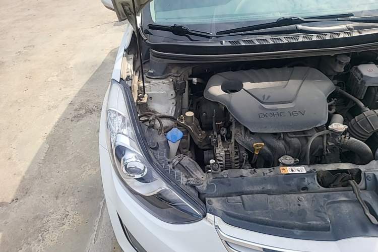 Used Hyundai Elantra (5th Generation / Langdong) 2013 1.6L Automatic Leading Model Engine Bay Right