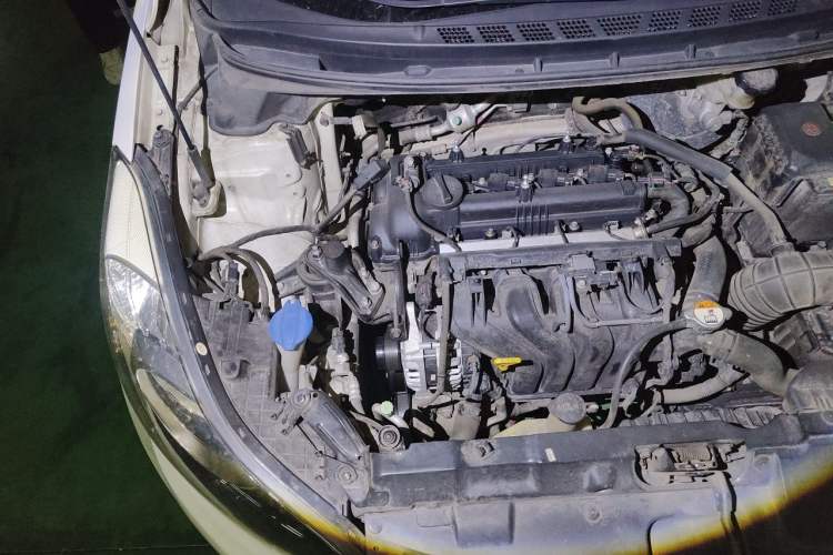 Used Hyundai Elantra (5th Generation / Langdong) 2013 1.6L Automatic Luxury Model Engine Bay Right